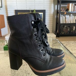 Naturalizer Callie black leather boots 7W